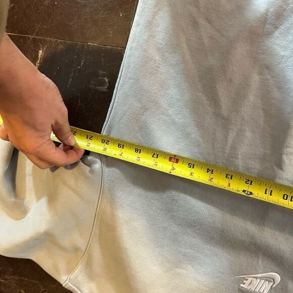 Nike Center Swoosh Sweatshirt - Picture 8 of 8